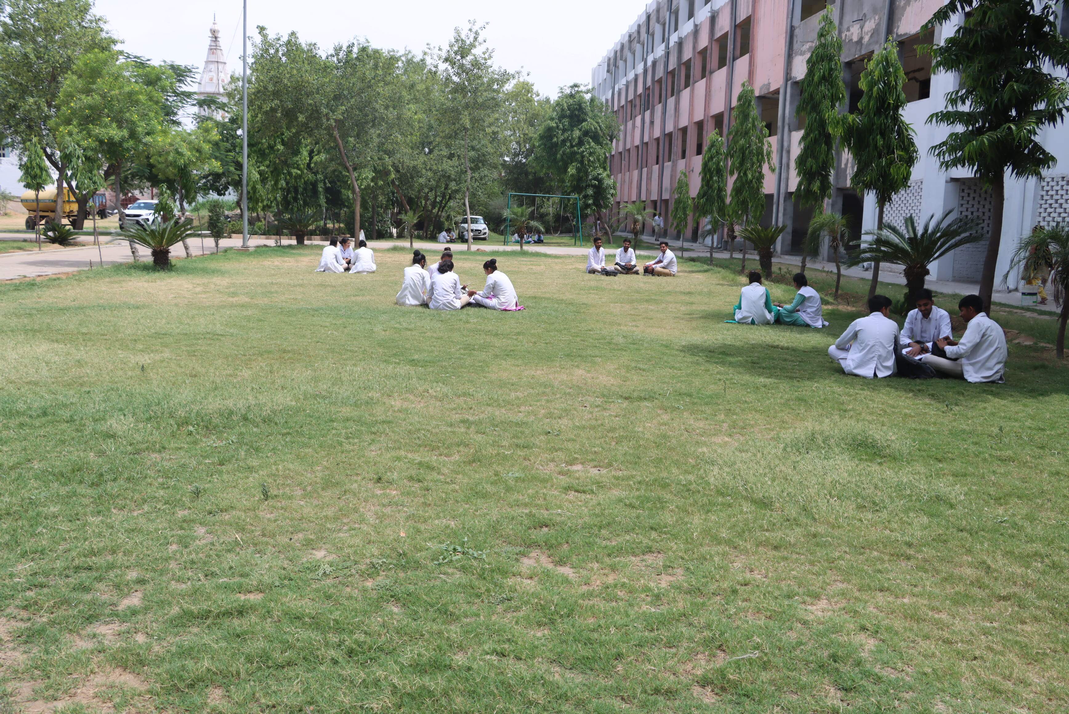 Advanced Ayurvedic Labs & Botanical Gardens